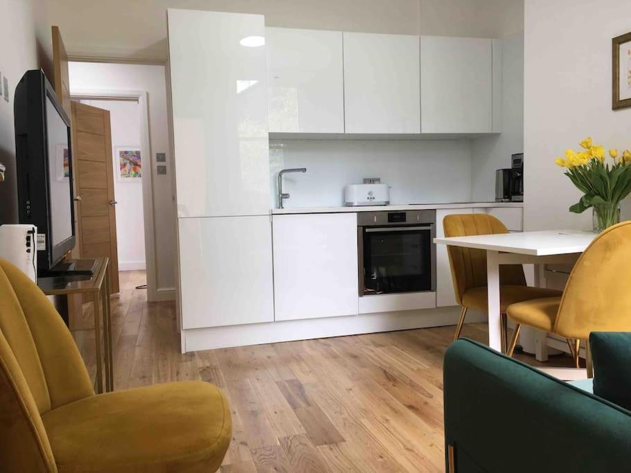 Newly Refurbished 2-Bedroom Flat In Notting Hill Λονδίνο Εξωτερικό φωτογραφία