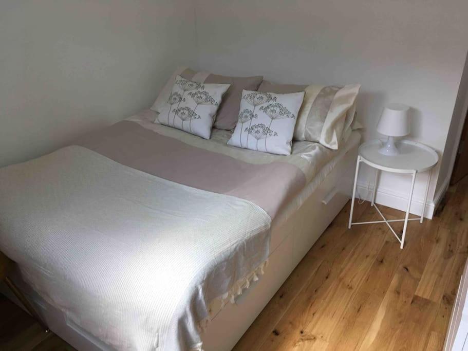 Newly Refurbished 2-Bedroom Flat In Notting Hill Λονδίνο Εξωτερικό φωτογραφία